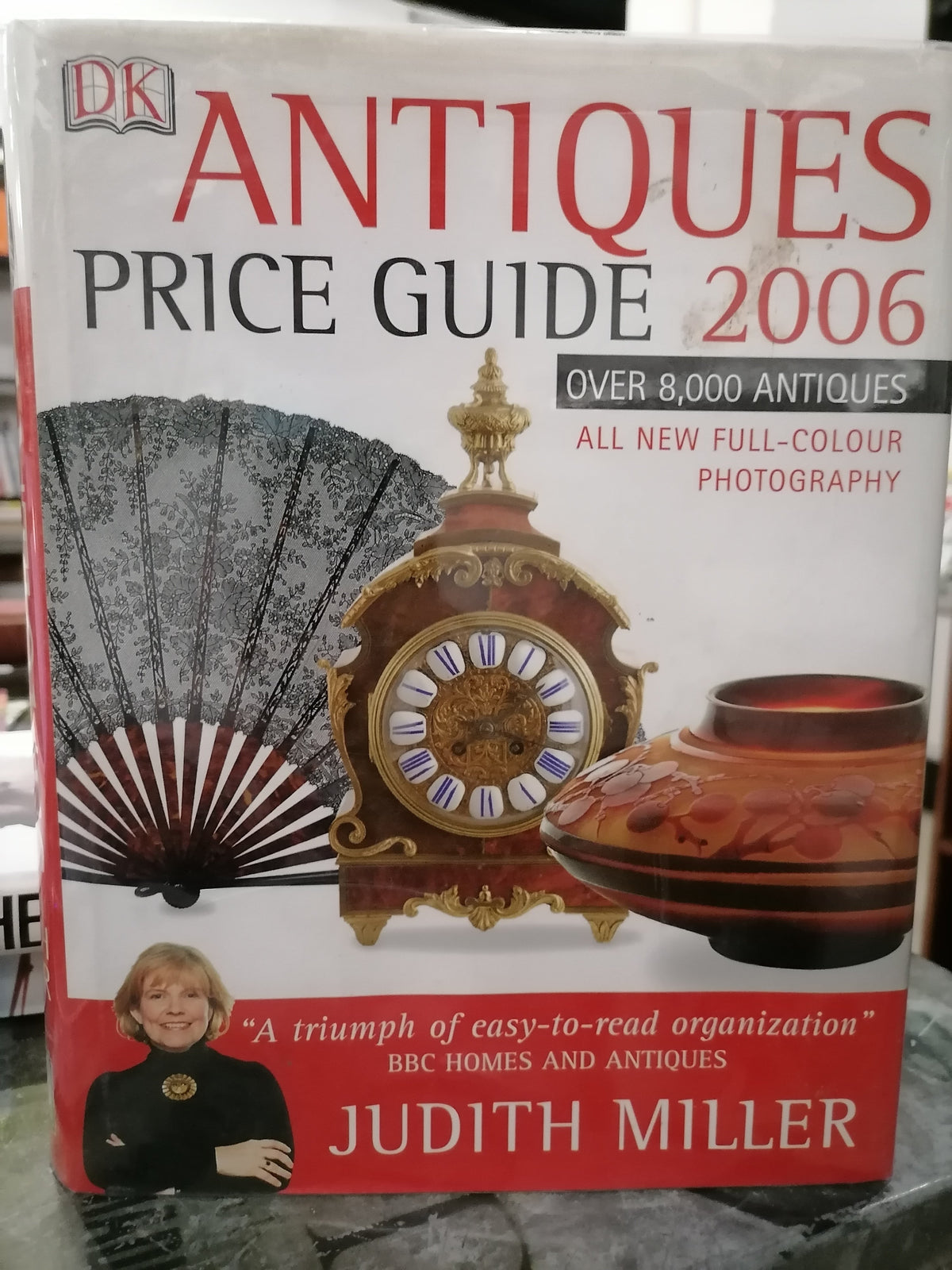 Antiques Price Guide 2006 (used)