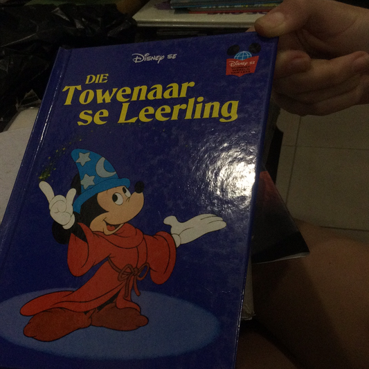 Die towenaar se leerling (đã qua sử dụng, tiếng Nam Phi, bìa cứng)