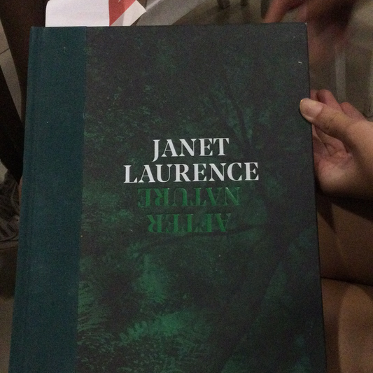 Sau thiên nhiên, bởi Janet Laurence (đã qua sử dụng, bìa cứng)