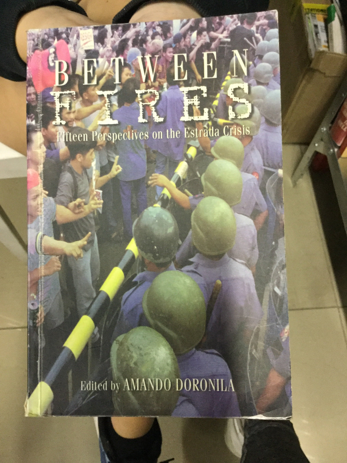 Between fires: Fifteen Perspectives on the Estrada Conflict (used)